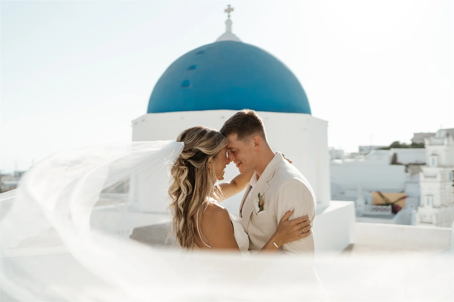 eloping in santorini greece