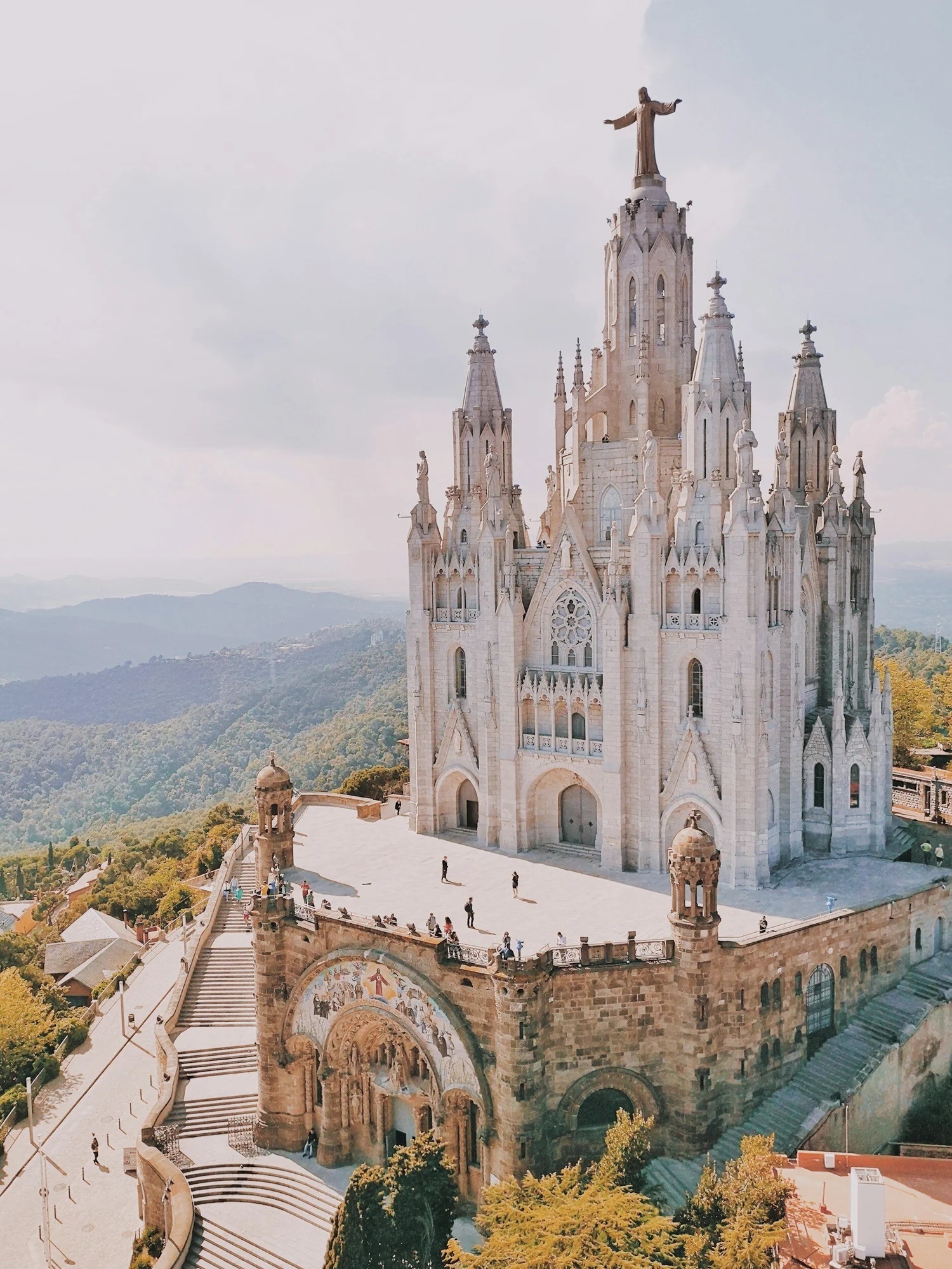 Elope in Spain