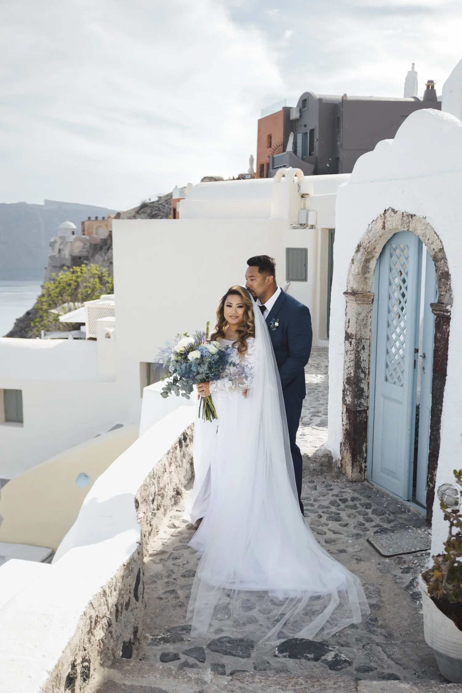 Cheyenne & Jamie, elopement in Santorini