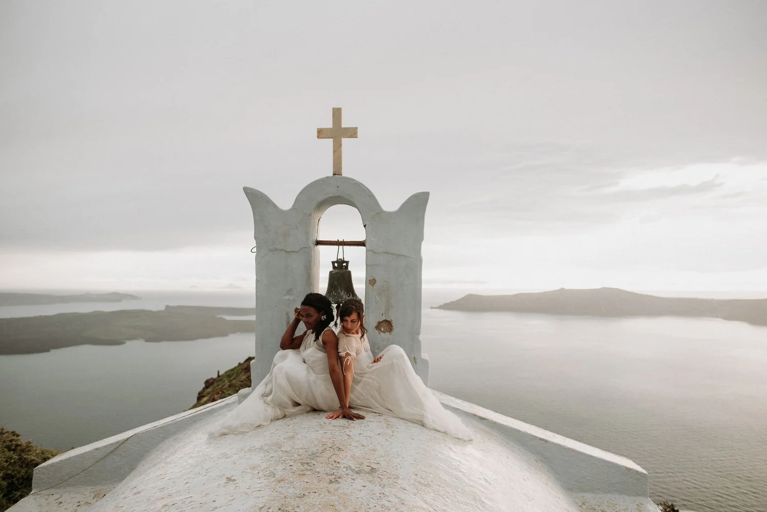 Samantha & Livia, elopement in Santorini
