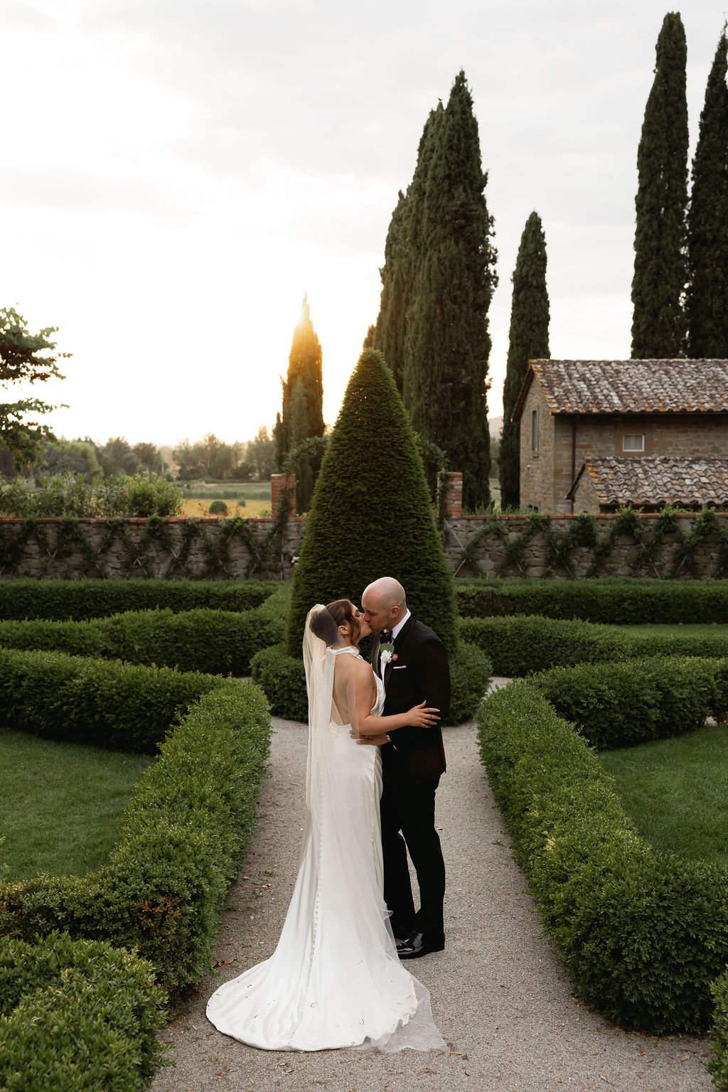 Tayla & Phoenix, elopement in Tuscany